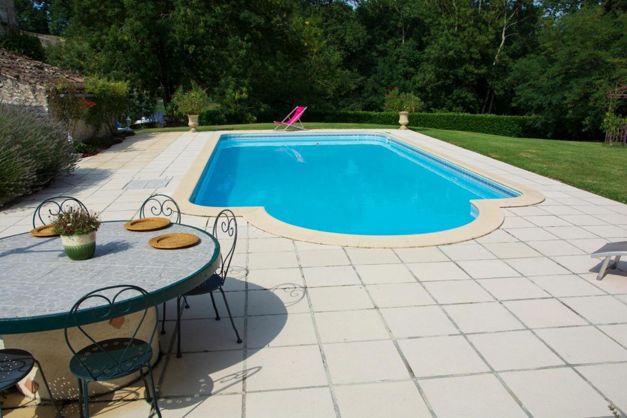 Domaine De Merugat Chambre D'Hotes Valeilles Exterior photo